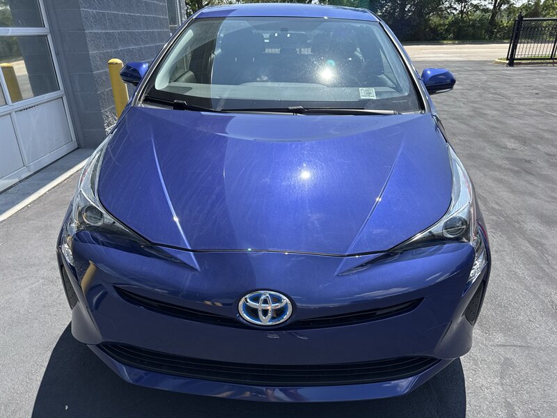 2016 Toyota Prius Two - Photo 2 - Lynwood, IL 60411