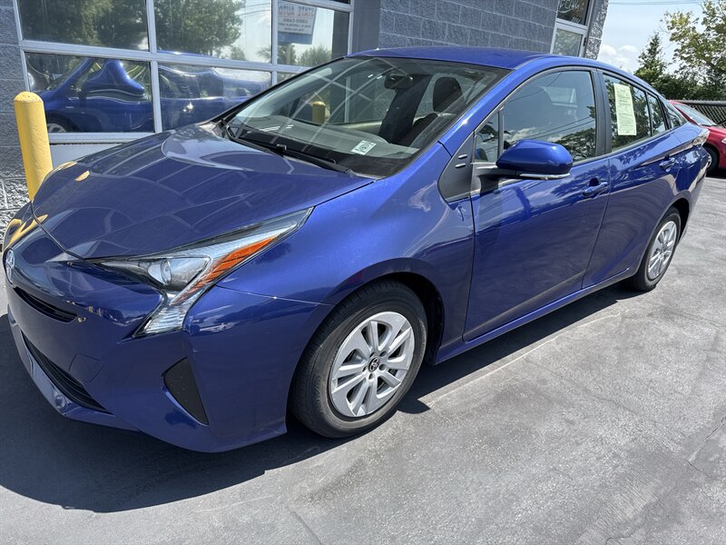 2016 Toyota Prius Two - Photo 3 - Lynwood, IL 60411