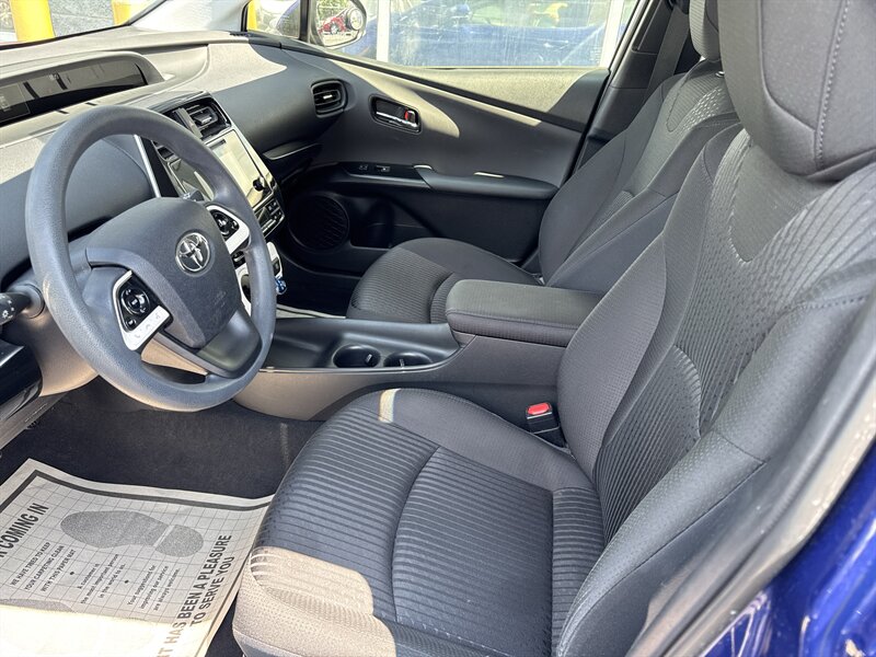 2016 Toyota Prius Two - Photo 8 - Lynwood, IL 60411