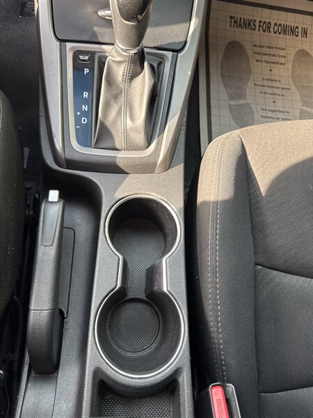 2016 Hyundai ELANTRA SE - Photo 14 - Lynwood, IL 60411