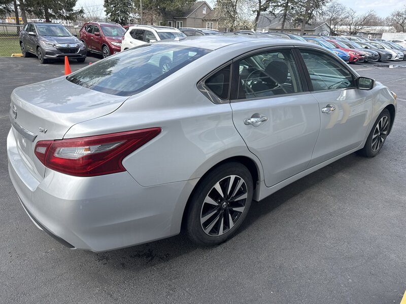 2018 Nissan Altima 2.5 S   - Photo 6 - Lynwood, IL 60411