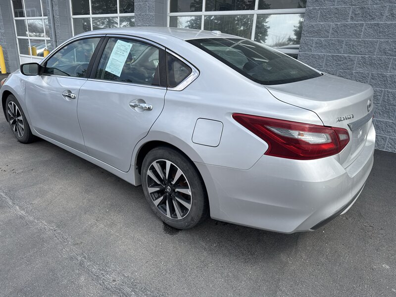 2018 Nissan Altima 2.5 S   - Photo 4 - Lynwood, IL 60411