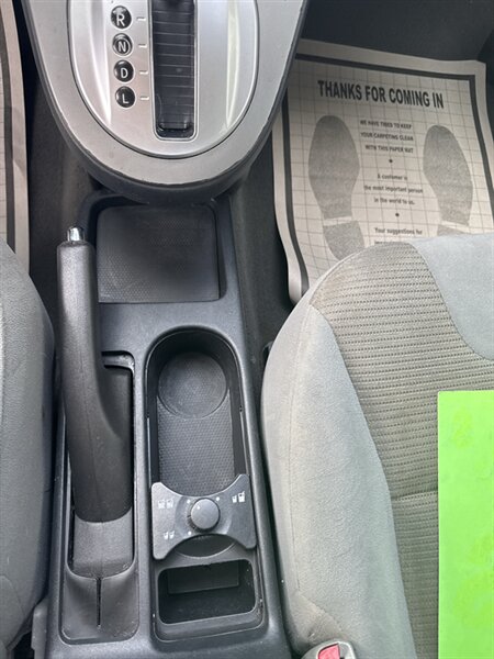 2011 Nissan Sentra 2.0 - Photo 13 - Lynwood, IL 60411