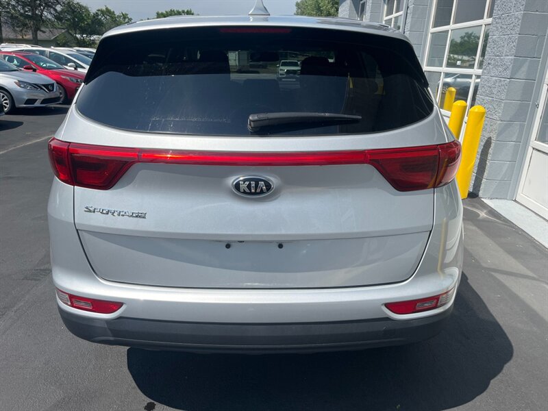 2017 Kia Sportage LX   - Photo 5 - Lynwood, IL 60411