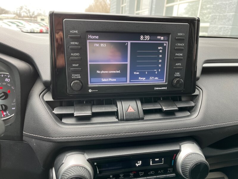 2020 Toyota RAV4 LE   - Photo 13 - Lynwood, IL 60411