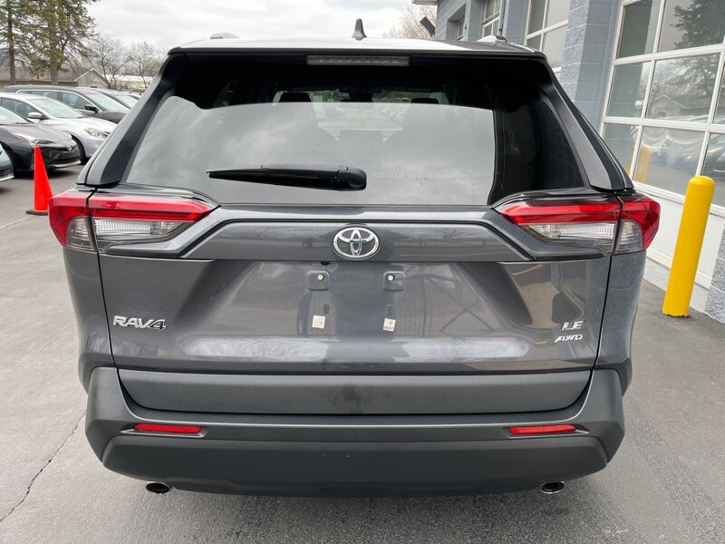 2020 Toyota RAV4 LE   - Photo 5 - Lynwood, IL 60411