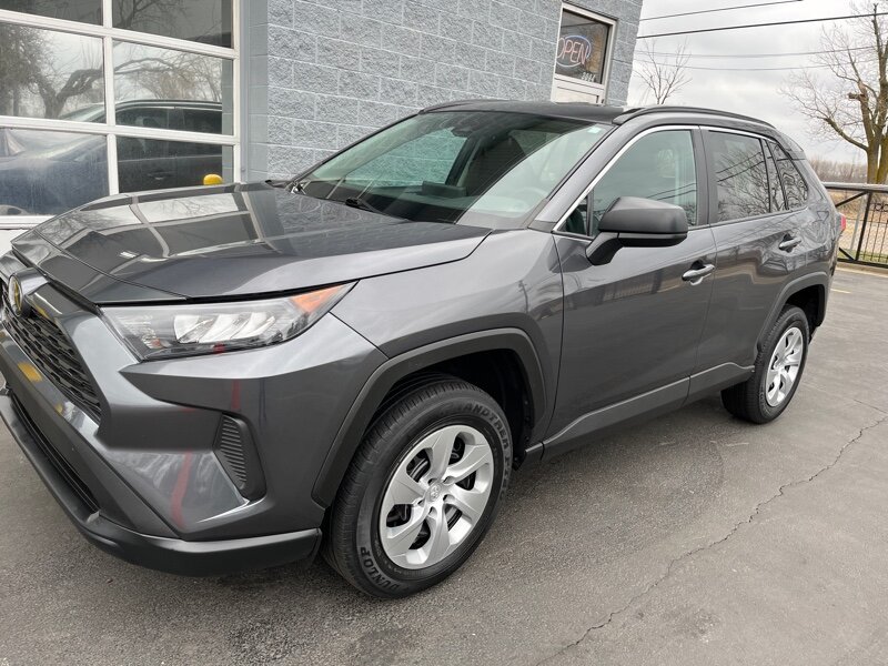 2020 Toyota RAV4 LE   - Photo 3 - Lynwood, IL 60411