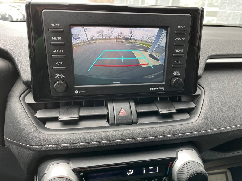 2020 Toyota RAV4 LE   - Photo 15 - Lynwood, IL 60411