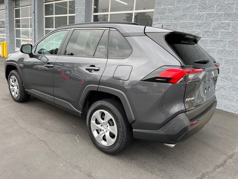 2020 Toyota RAV4 LE   - Photo 4 - Lynwood, IL 60411