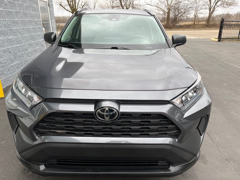 2020 Toyota RAV4 LE   - Photo 2 - Lynwood, IL 60411