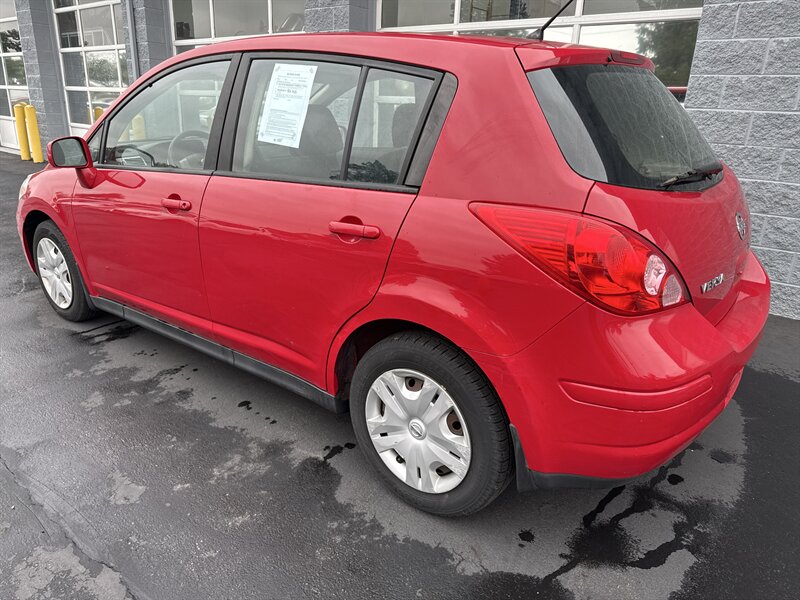 2011 Nissan Versa 1.8 S - Photo 4 - Lynwood, IL 60411