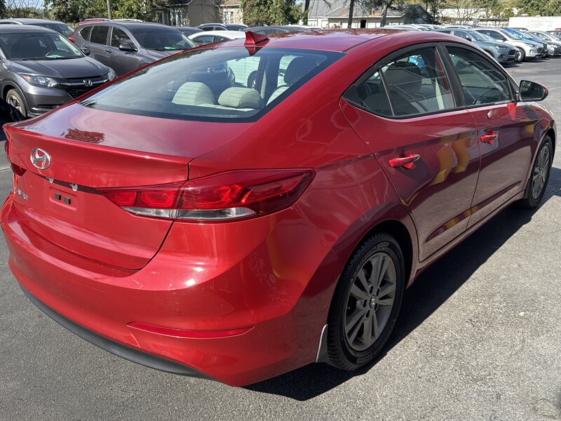 2018 Hyundai ELANTRA SEL   - Photo 6 - Lynwood, IL 60411