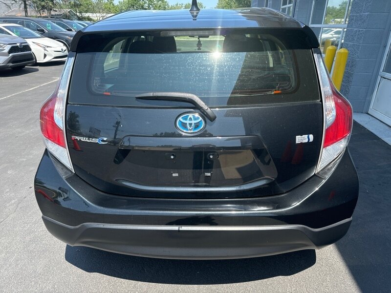 2017 Toyota Prius c One   - Photo 5 - Lynwood, IL 60411