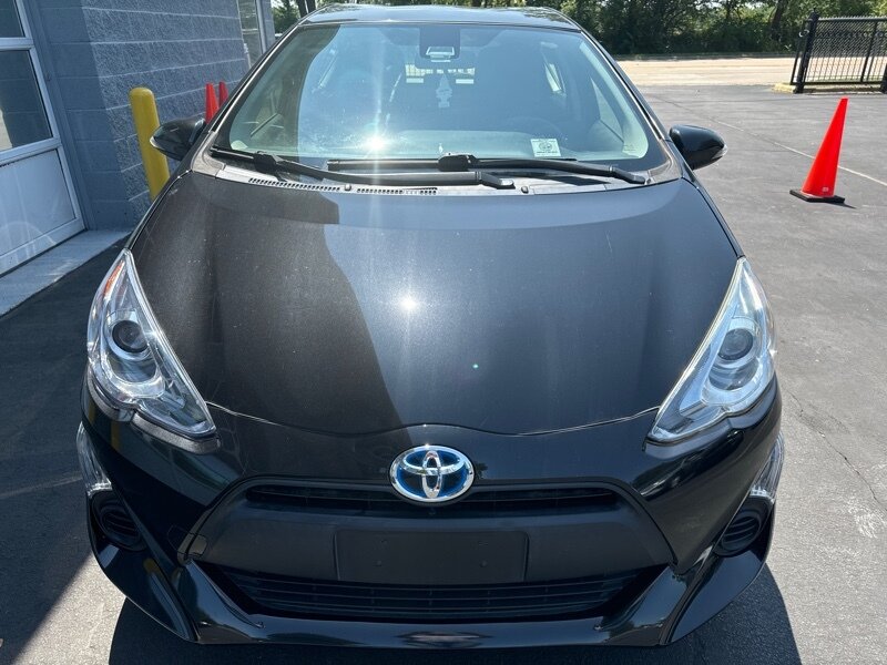 2017 Toyota Prius c One   - Photo 2 - Lynwood, IL 60411