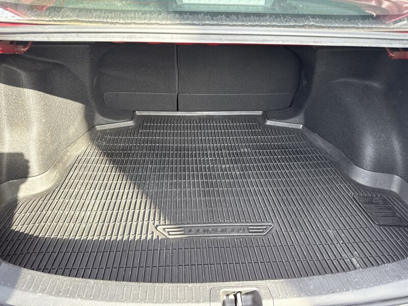 2024 Toyota Corolla LE - Photo 11 - Lynwood, IL 60411