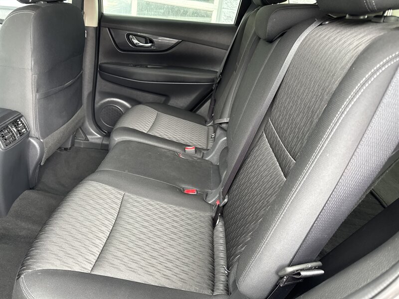 2020 Nissan Rogue S   - Photo 10 - Lynwood, IL 60411