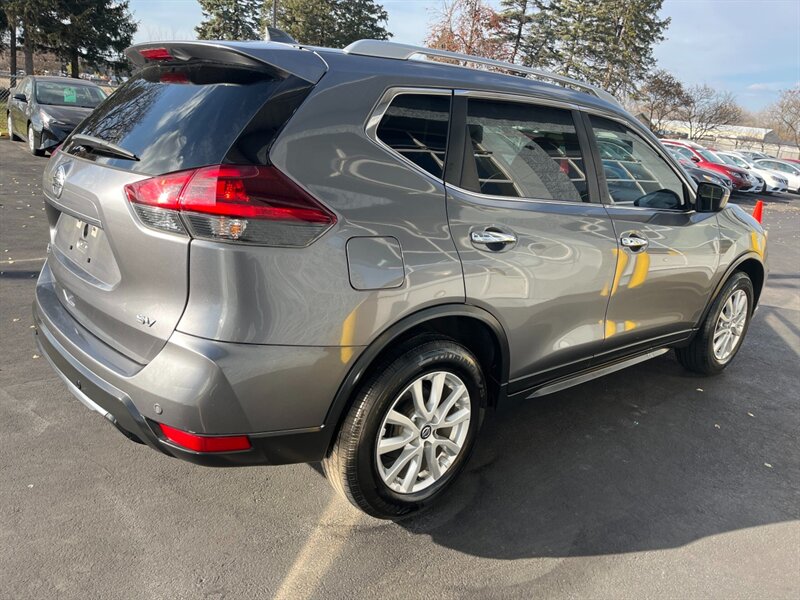 2020 Nissan Rogue SV   - Photo 6 - Lynwood, IL 60411