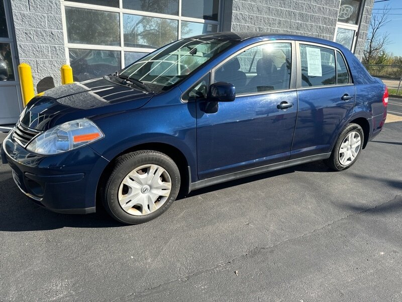 2010 Nissan Versa 1.8 SL   - Photo 3 - Lynwood, IL 60411