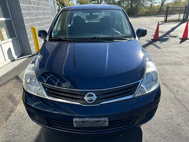 2010 Nissan Versa 1.8 SL   - Photo 2 - Lynwood, IL 60411