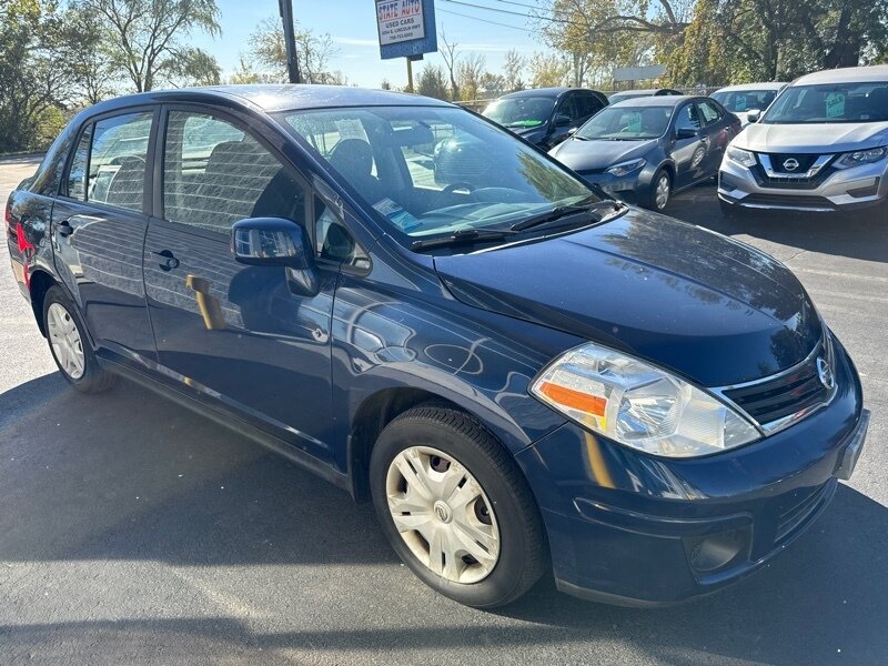 2010 Nissan Versa 1.8 SL   - Photo 1 - Lynwood, IL 60411