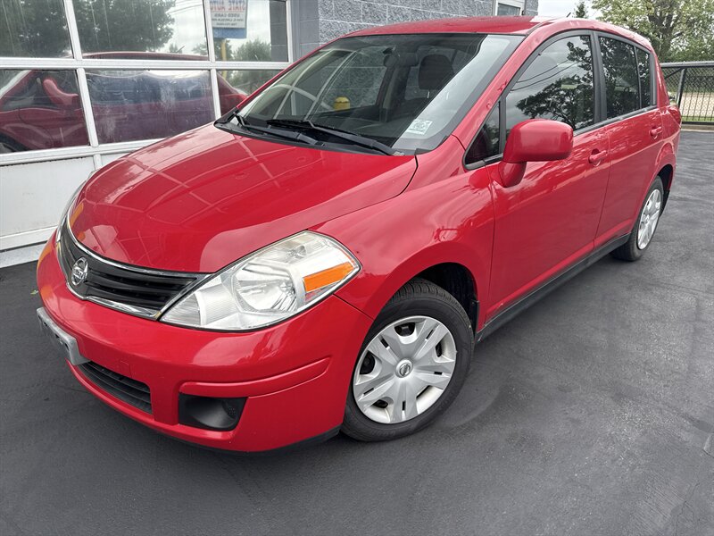 2011 Nissan Versa 1.8 S   - Photo 2 - Lynwood, IL 60411