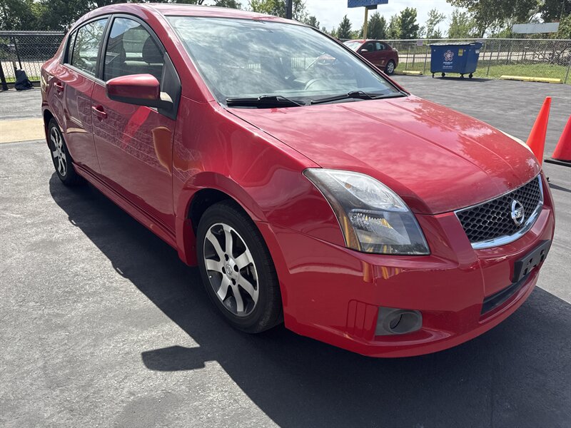 2012 Nissan Sentra 2.0 - Photo 1 - Lynwood, IL 60411