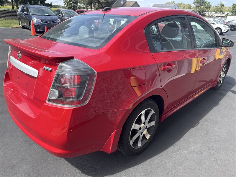2012 Nissan Sentra 2.0 - Photo 6 - Lynwood, IL 60411