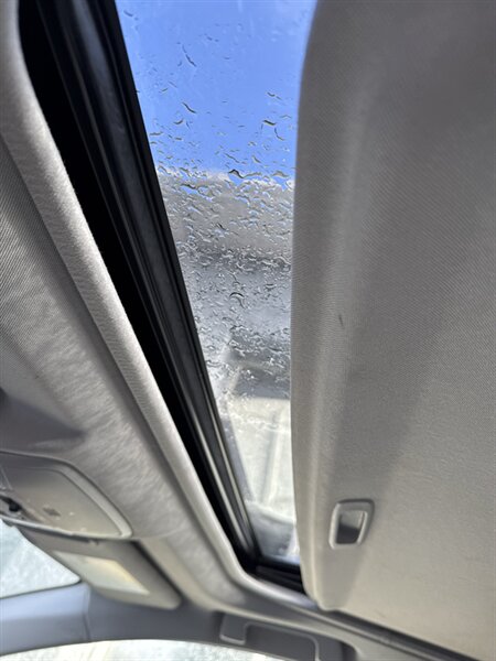 2016 Toyota RAV4 XLE - Photo 10 - Lynwood, IL 60411