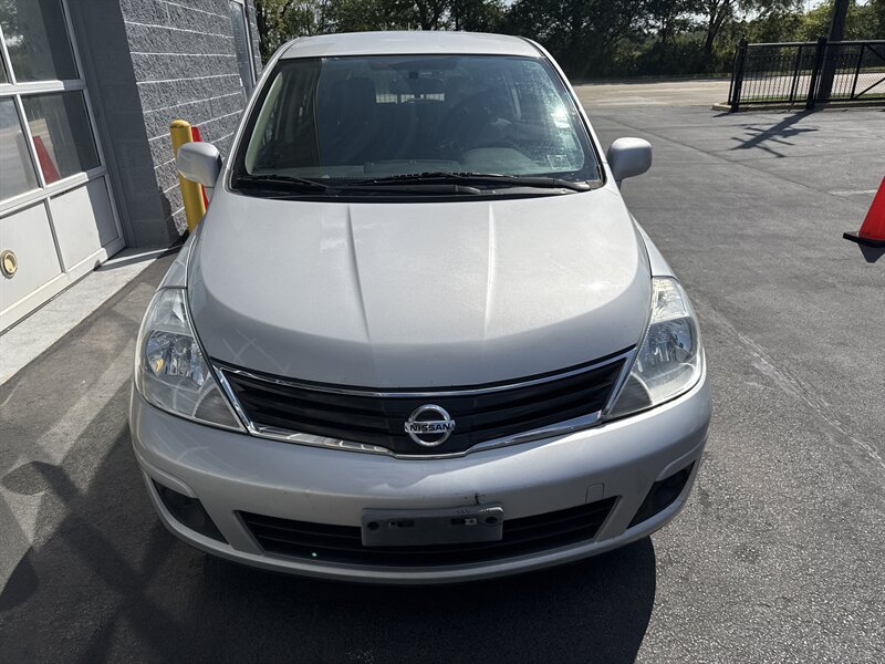 2012 Nissan Versa 1.8 S   - Photo 2 - Lynwood, IL 60411