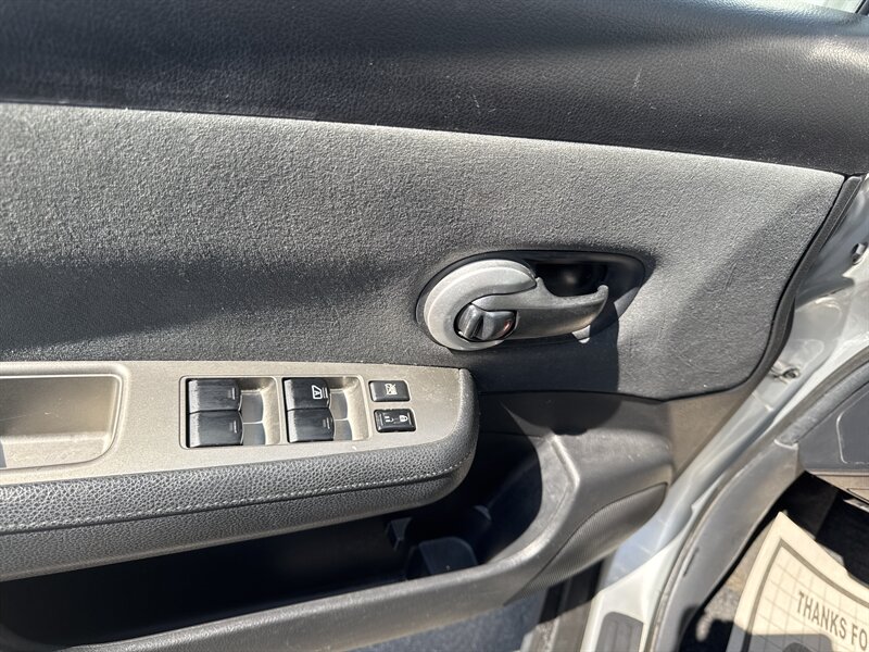 2012 Nissan Versa 1.8 S   - Photo 8 - Lynwood, IL 60411