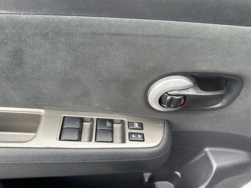 2012 Nissan Versa 1.8 S   - Photo 9 - Lynwood, IL 60411