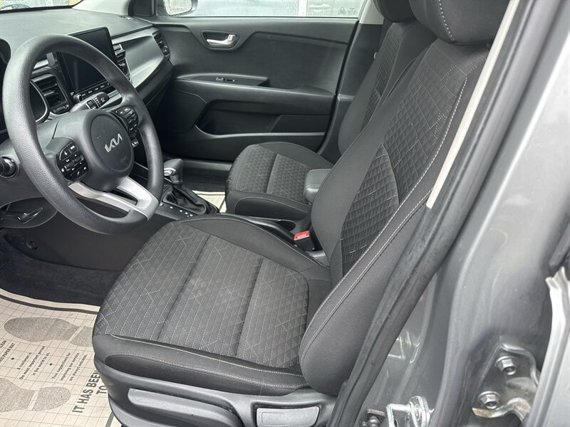 2022 Kia Rio LX - Photo 7 - Lynwood, IL 60411