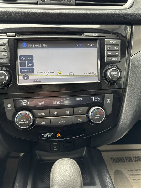 2016 Nissan Rogue SV AWD   - Photo 15 - Lynwood, IL 60411