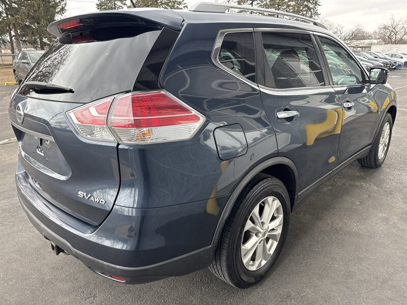 2016 Nissan Rogue SV AWD   - Photo 6 - Lynwood, IL 60411