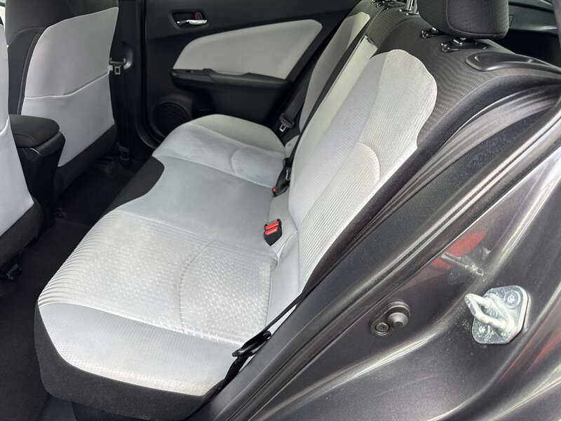 2017 Toyota Prius Two   - Photo 9 - Lynwood, IL 60411