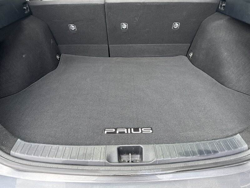 2017 Toyota Prius Two   - Photo 10 - Lynwood, IL 60411