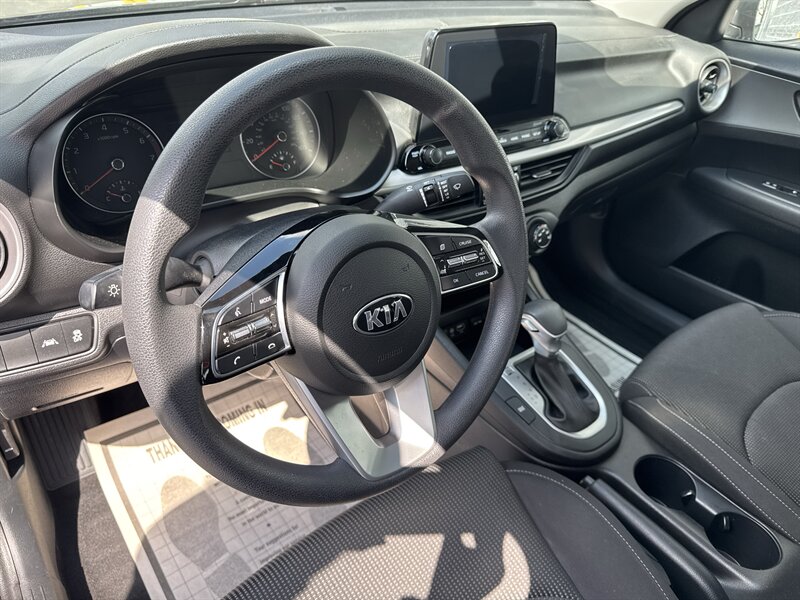 2020 Kia Forte FE   - Photo 8 - Lynwood, IL 60411