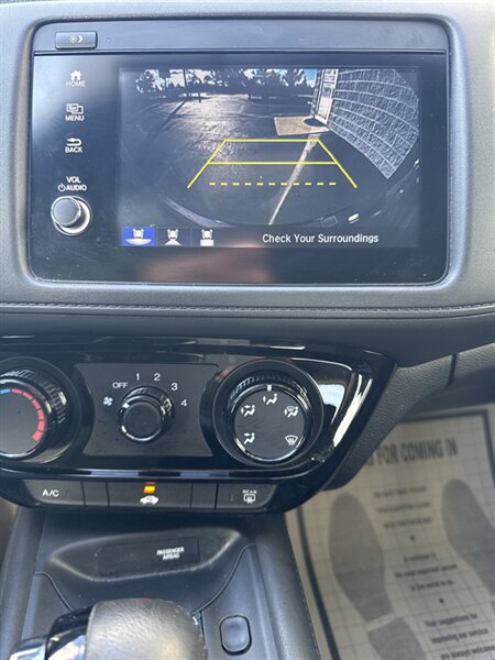 2019 Honda HR-V Sport   - Photo 15 - Lynwood, IL 60411