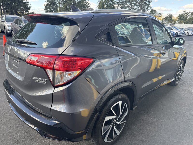 2019 Honda HR-V Sport   - Photo 6 - Lynwood, IL 60411