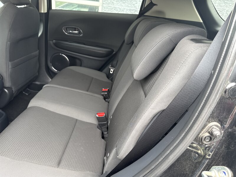 2021 Honda HR-V EX   - Photo 10 - Lynwood, IL 60411