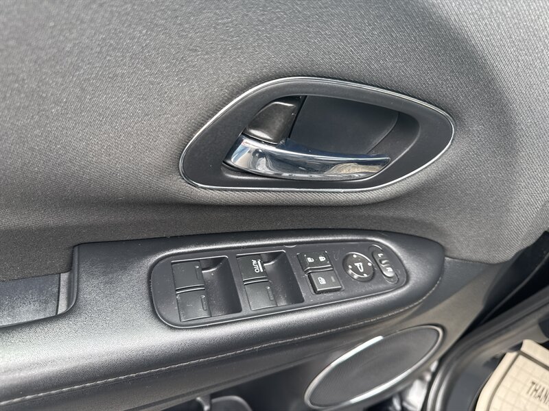2021 Honda HR-V EX   - Photo 9 - Lynwood, IL 60411