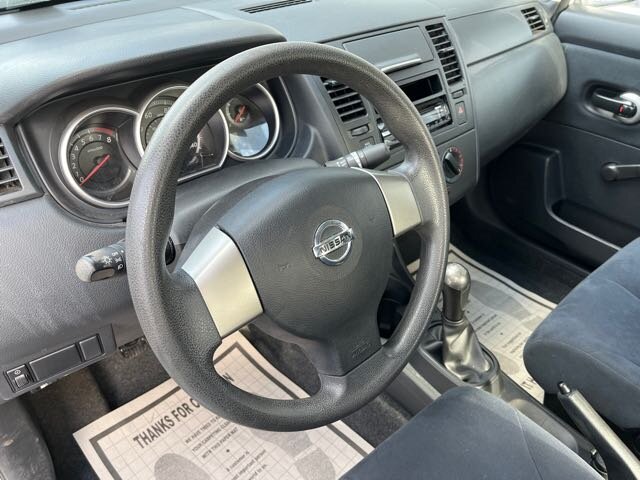 2011 Nissan Versa 1.6 Base   - Photo 8 - Lynwood, IL 60411