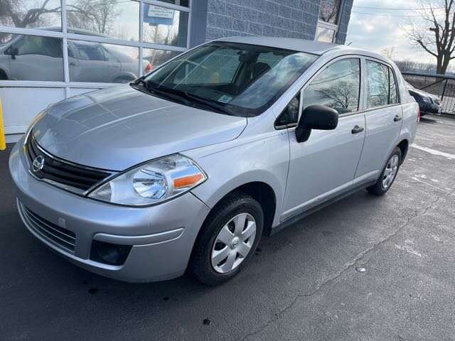 2011 Nissan Versa 1.6 Base   - Photo 3 - Lynwood, IL 60411