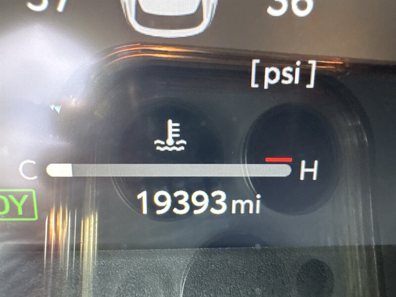 2023 Toyota Venza LE   - Photo 21 - Lynwood, IL 60411