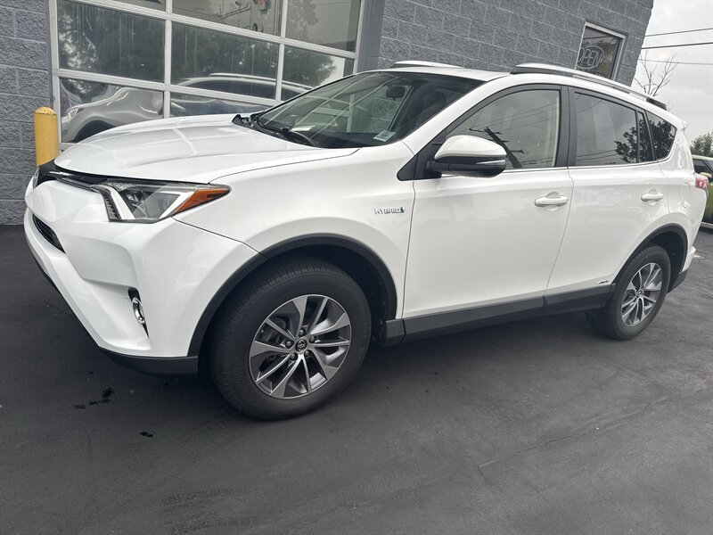 2016 Toyota RAV4 Hybrid XLE   - Photo 3 - Lynwood, IL 60411