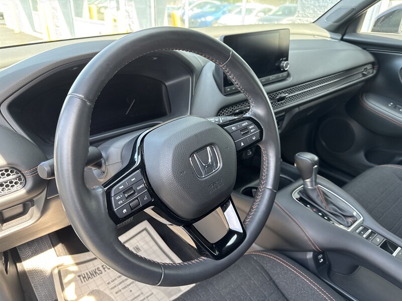 2024 Honda HR-V Sport   - Photo 10 - Lynwood, IL 60411
