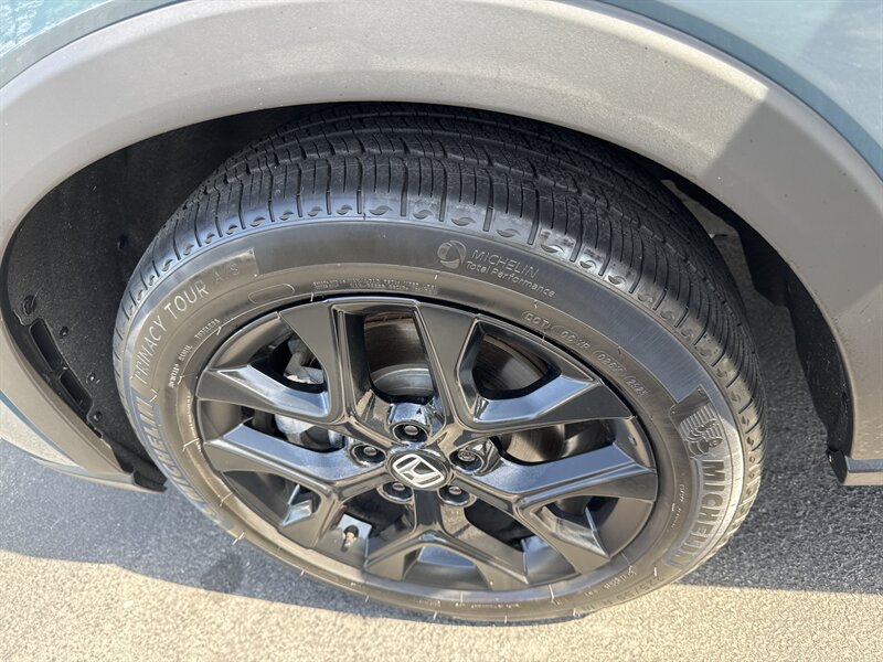 2024 Honda HR-V Sport   - Photo 8 - Lynwood, IL 60411