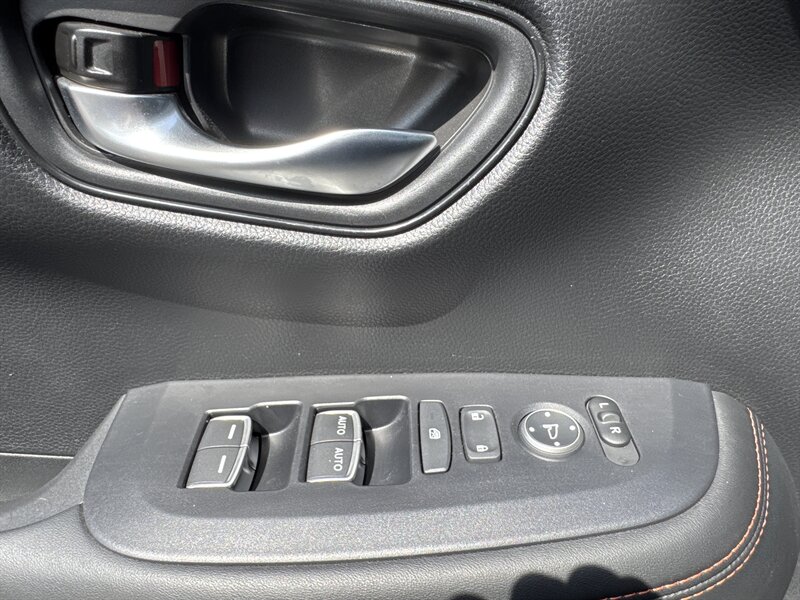 2024 Honda HR-V Sport   - Photo 11 - Lynwood, IL 60411