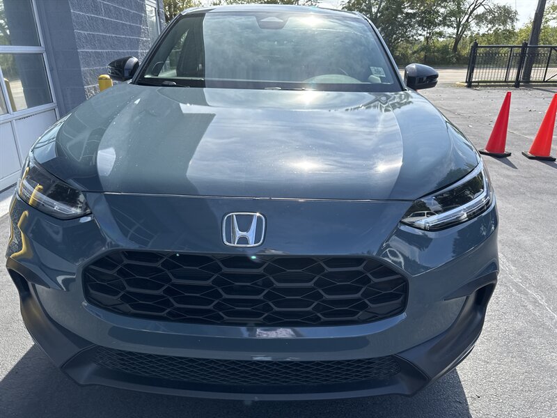 2024 Honda HR-V Sport   - Photo 2 - Lynwood, IL 60411