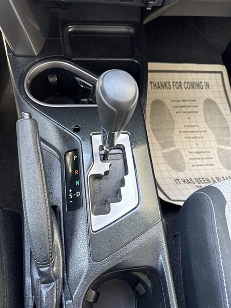 2017 Toyota RAV4 Hybrid XLE   - Photo 16 - Lynwood, IL 60411